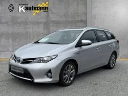 Silber Gebraucht 2014 Toyota Auris Touring Sports Life+ Kombi | 11.780 € (Etwas zu teuer)