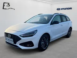 Weiß Gebraucht 2024 Hyundai i30 Advantage Limousine | 23.490 € (Fairer Preis)