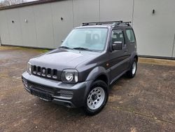 Grau Gebraucht 2011 Suzuki Jimny SUV | 8.950 € (Etwas zu teuer)