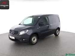 Grau Gebraucht 2019 Mercedes Citan 109 Van / Kleinbus | 13.880 € (Etwas zu teuer)