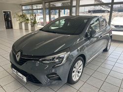 Grau Gebraucht 2019 Renault Clio V Intens Limousine | 13.499 € (Fairer Preis)