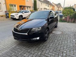 Schwarz Gebraucht 2015 Skoda Rapid Emotion Plus Limousine | 6.600 € (Fairer Preis)