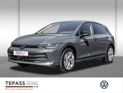 Grau Gebraucht 2025 VW Golf VIII Goal Limousine | 32.490 € (Superpreis)