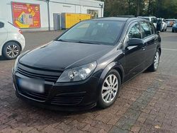 Schwarz Gebraucht 2004 Opel Astra Limousine | 2.800 € (Fairer Preis)