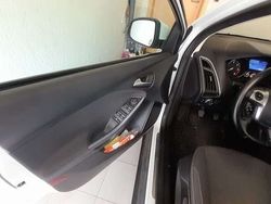 Weiß Gebraucht 2014 Ford Focus SYNC Edition Limousine | 5.600 € (Fairer Preis)