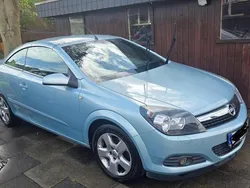 Blau Gebraucht 2007 Opel Astra Cabriolet Cabrio | 3.600 € (Fairer Preis)