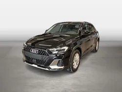 Mythosschwarz Gebraucht 2024 Audi A1 Ambiente Kleinwagen | 25.880 € (Guter Preis)