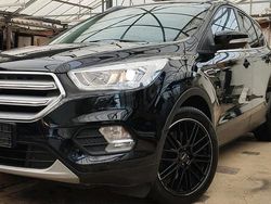 Schwarz Gebraucht 2018 Ford Kuga SUV | 15.900 € (Etwas zu teuer)
