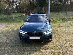 Schwarz Gebraucht 2017 BMW 320 Sport Line Kombi | 18.190 € (Fairer Preis)