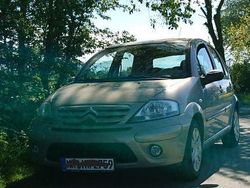 Gelb Gebraucht 2005 Citroën C3 Exclusive Kleinwagen | 1.200 € (Fairer Preis)