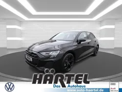 Gletscherweiss (white), metallic Neu 2024 Audi A3 Sportback S-Line Limousine | 33.700 € (Superpreis)