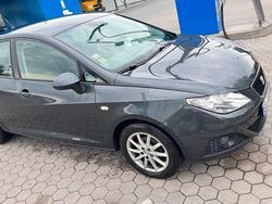 Schwarz Gebraucht 2011 Seat Ibiza Copa Limousine | 3.100 € (Etwas zu teuer)