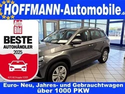 Graphitgreymet. (metallic) Gebraucht 2024 Skoda Karoq Selection SUV | 34.750 € (Guter Preis)