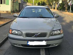 Grau Gebraucht 2001 Volvo V70 Kombi | 990 € (Fairer Preis)