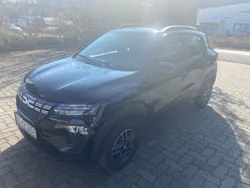 Schwarz Gebraucht 2022 Dacia Spring Essentiel Kleinwagen | 11.800 € (Fairer Preis)