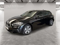 Schwarz Gebraucht 2022 BMW 118 Kleinwagen | 22.905 € (Fairer Preis)