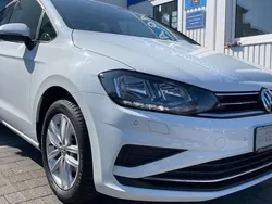 Pure white Gebraucht 2018 VW Golf Sportsvan Comfortline Van / Kleinbus | 13.980 € (Fairer Preis)
