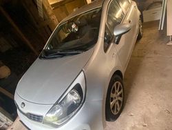 Silber Gebraucht 2014 Kia Rio Kleinwagen | 4.500 € (Superpreis)