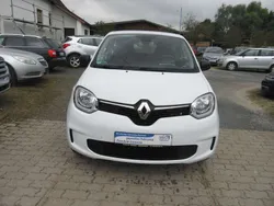 Crystal weiss Gebraucht 2021 Renault Twingo Life Kleinwagen | 7.999 € (Guter Preis)
