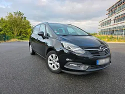Schwarz Gebraucht 2015 Opel Zafira Van / Kleinbus | 6.899 € (Fairer Preis)