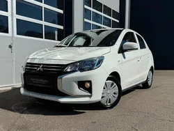 Weiß Gebraucht 2020 Mitsubishi Space Star Limousine | 6.990 € (Guter Preis)