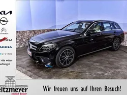 Obsidian black metallic pain Gebraucht 2019 Mercedes C200 Avantgarde Kombi | 25.890 € (Fairer Preis)