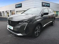 Grau Gebraucht 2023 Peugeot 5008 Allure Van / Kleinbus | 29.680 € (Fairer Preis)