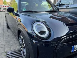 Gebraucht 2022 Mini Cooper SE Kleinwagen | 21.900 € (Teuer)