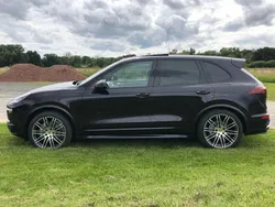 Schwarz Gebraucht 2015 Porsche Cayenne S Sport SUV | 58.500 €