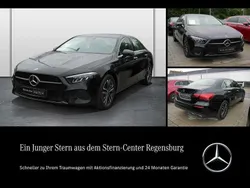 Metalliclack kosmosschwarz Gebraucht 2024 Mercedes A180 Progressive Limousine | 28.790 € (Guter Preis)