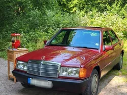 Rot Gebraucht 1992 Mercedes 190 Limousine | 8.450 €