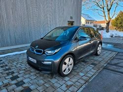 Grau Gebraucht 2018 BMW i3 Kleinwagen | 12.900 € (Fairer Preis)