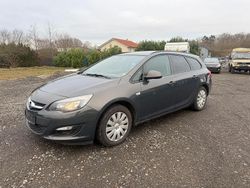 Grau Gebraucht 2012 Opel Astra Kombi | 1.900 € (Guter Preis)