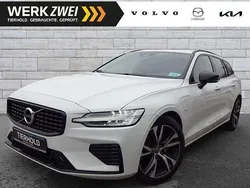 Ice white, solid / solid Gebraucht 2021 Volvo V60 R-Design Kombi | 29.900 € (Superpreis)