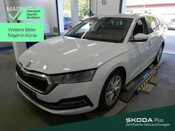 Moonweiß perleffekt/moonweis Gebraucht 2023 Skoda Octavia Style Kombi | 28.930 € (Fairer Preis)