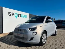 Blau Gebraucht 2025 Fiat 500e Cabrio | 33.993 €