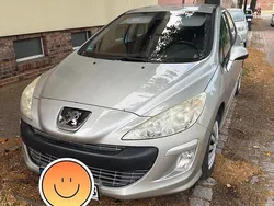Silber Gebraucht 2008 Peugeot 308 Limousine | 2.500 € (Fairer Preis)