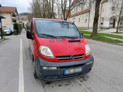 Rot Gebraucht 2005 Opel Vivaro Van | 4.800 €