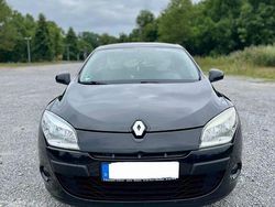Schwarz Gebraucht 2009 Renault Mégane Expression Limousine | 4.200 € (Etwas zu teuer)