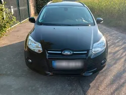 Schwarz Gebraucht 2014 Ford Focus SYNC Edition Kombi | 5.499 € (Fairer Preis)