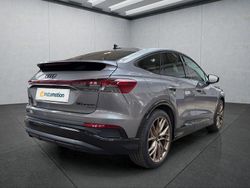 Grau Gebraucht 2022 Audi Q4 e-tron SUV | 33.799 € (Fairer Preis)