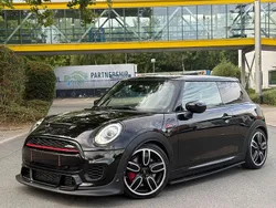 Schwarz Gebraucht 2021 Mini John Cooper Works Kleinwagen | 26.700 € (Fairer Preis)
