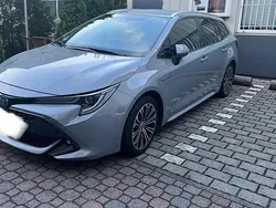 Grau Gebraucht 2021 Toyota Corolla Team Kombi | 24.500 € (Teuer)