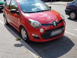 Rot Gebraucht 2012 Renault Twingo Kleinwagen | 2.700 €