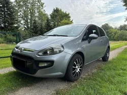Grau Gebraucht 2011 Fiat Punto Evo Kleinwagen | 2.999 € (Fairer Preis)