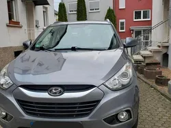 Grau Gebraucht 2012 Hyundai ix35 SUV | 8.950 € (Etwas zu teuer)