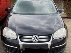 Schwarz Gebraucht 2007 VW Golf V Kombi | 2.000 € (Guter Preis)
