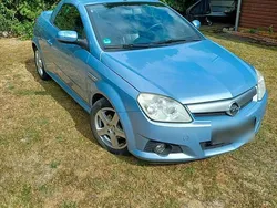 Blau Gebraucht 2005 Opel Tigra Enjoy Cabrio | 2.150 € (Fairer Preis)