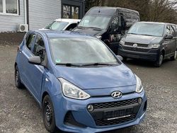 Blau Gebraucht 2018 Hyundai i10 Basis Kleinwagen | 4.980 € (Fairer Preis)