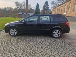 Schwarz Gebraucht 2007 Opel Astra Kombi | 1.950 € (Fairer Preis)